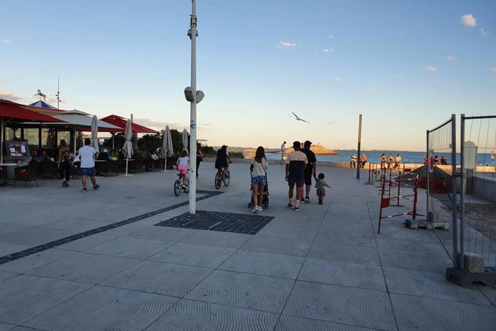 Studio Cabines 6 Couchages 150 M De La Plage Et A Quelques Secondes Des Commerces Wifi Gratuit Λα Γκραντ-Μοτ Εξωτερικό φωτογραφία